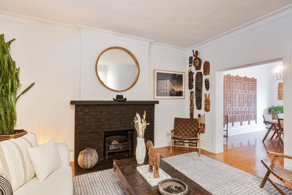 Exquisite Luxury Estate - Steps To Downtown