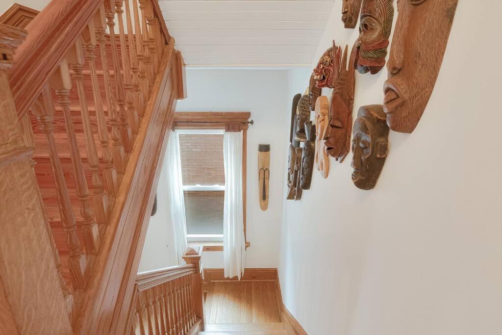 Exquisite Luxury Estate - Steps To Downtown * Toronto
