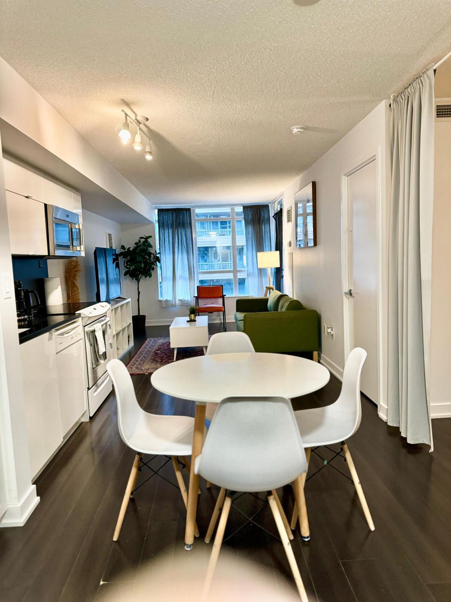 Lush By Cntower - Free Parking * Toronto