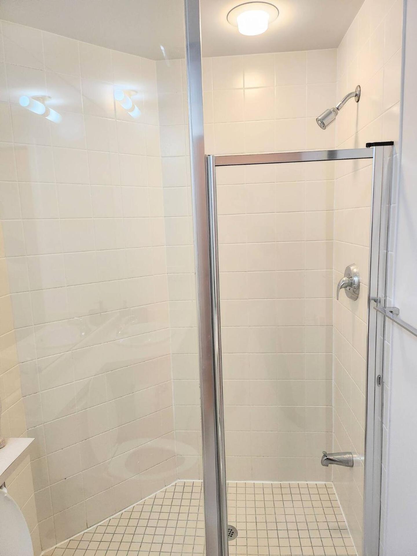 Luxury Steps To Cn Tower Apartment *
