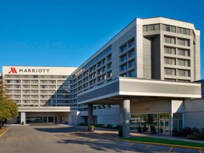 Airport Marriott Hotel
