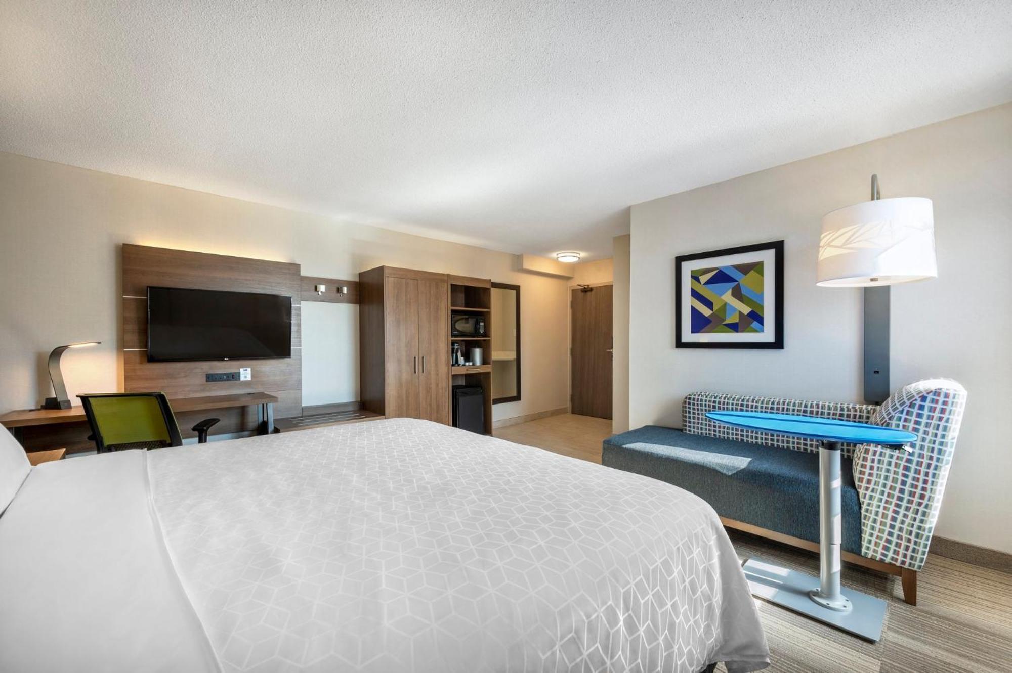 Hotel Express Downtown By Ihg Toronto