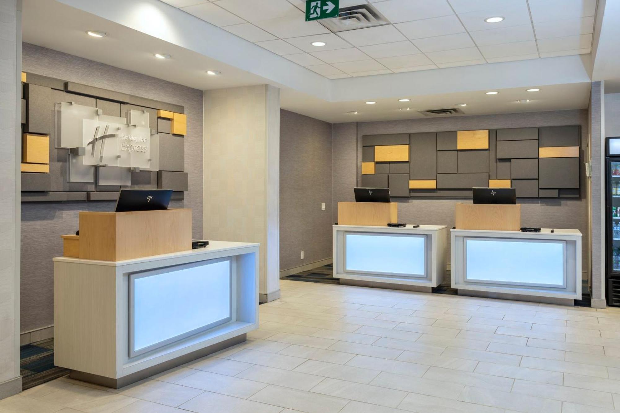 Hotel Express Downtown By Ihg