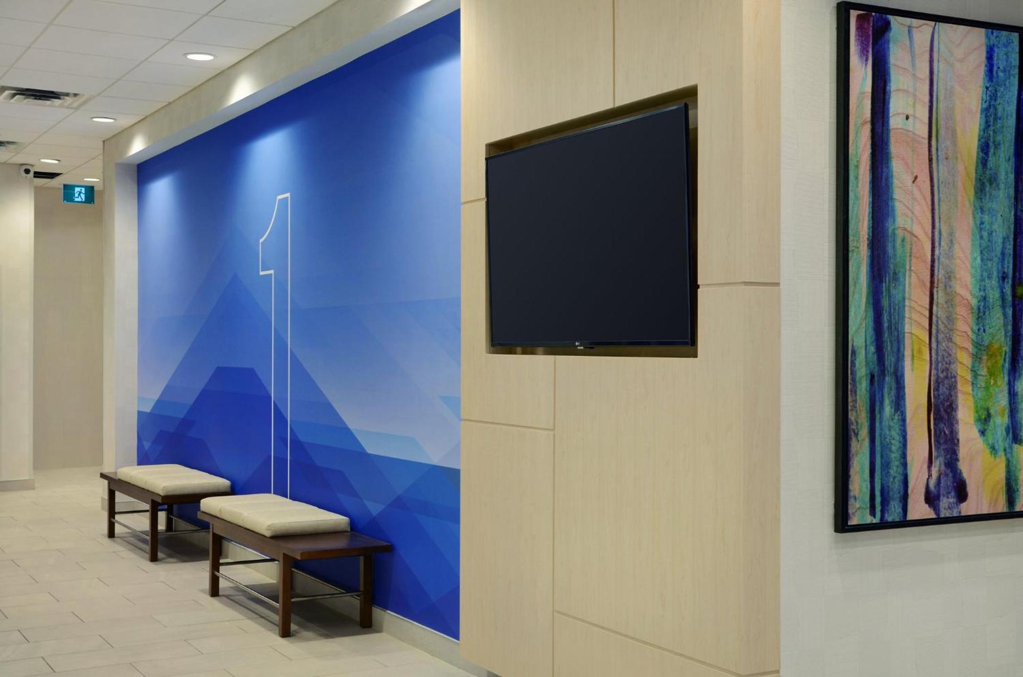 Hotel Express Downtown By Ihg Toronto