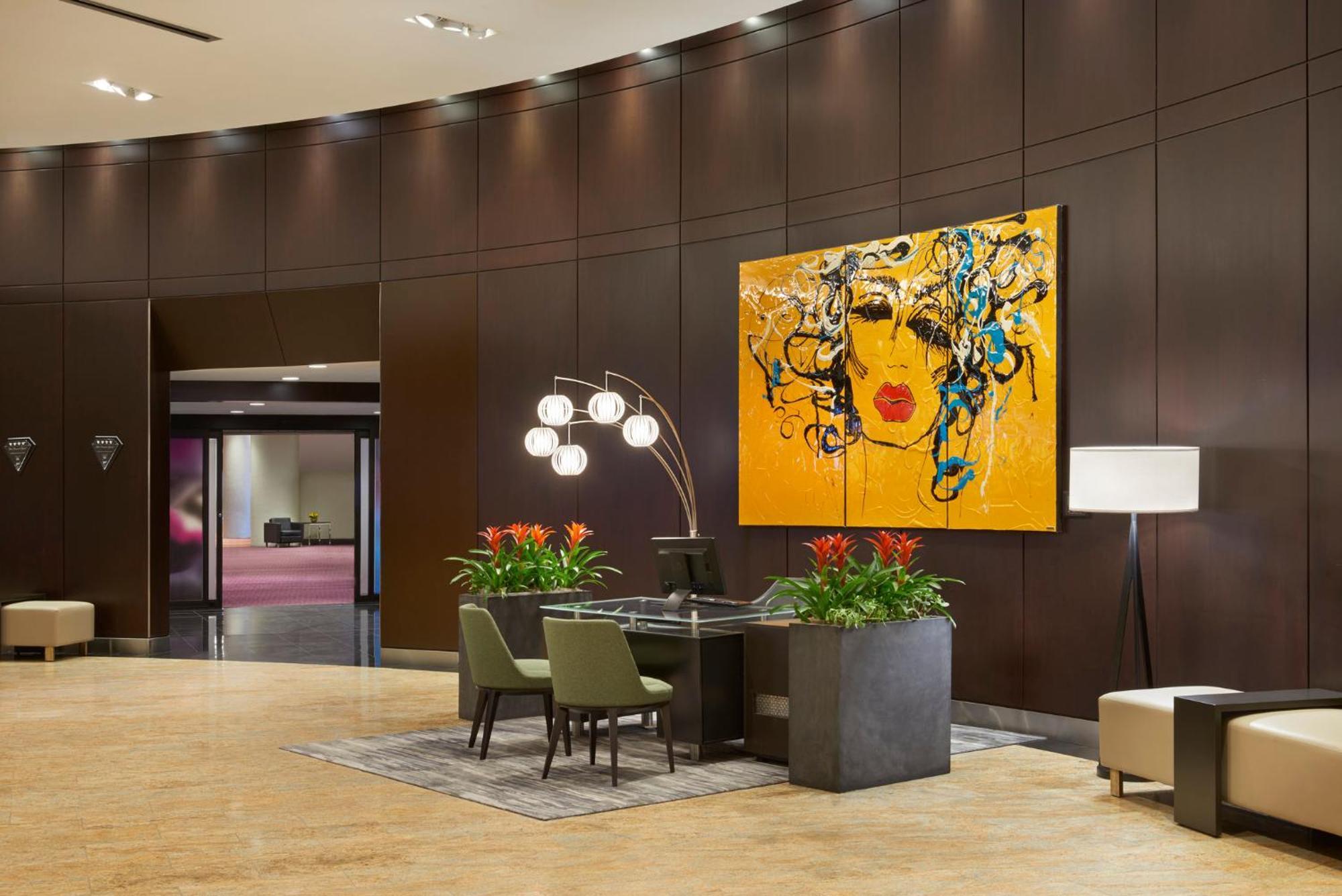 Intercontinental Centre By Ihg Hotel Toronto