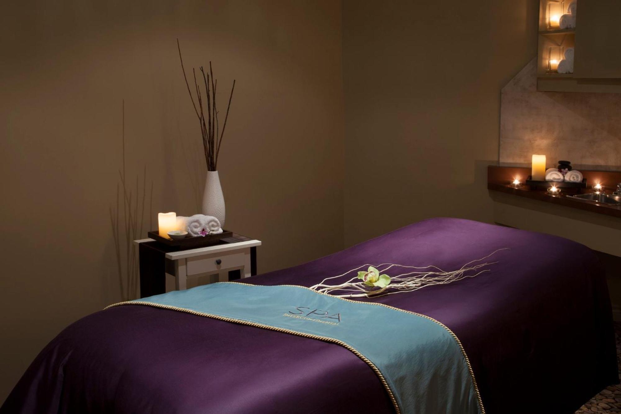 Hotel Intercontinental Centre By Ihg 4*