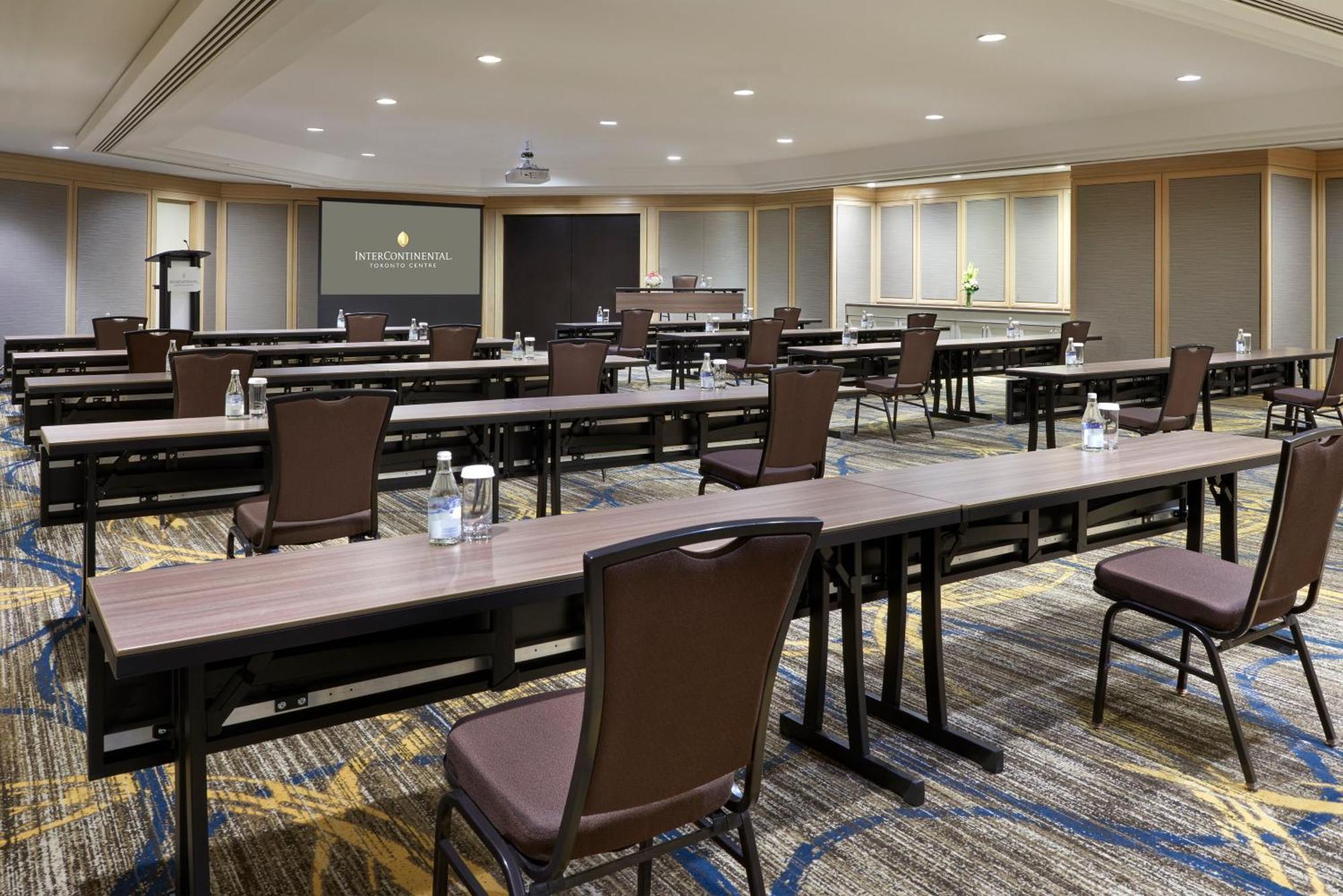Intercontinental Centre By Ihg Hotel Toronto