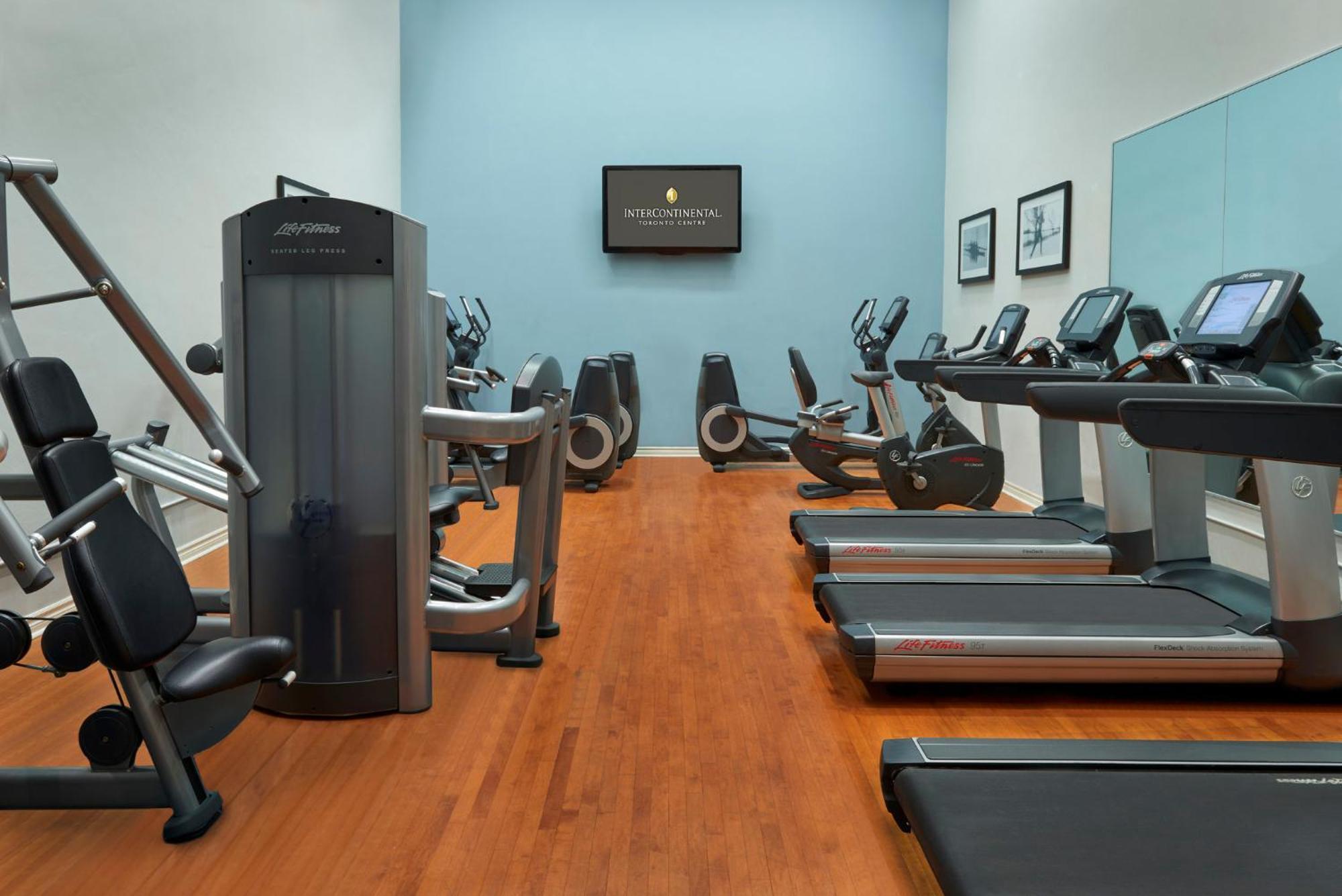 Intercontinental Centre By Ihg Hotel Toronto