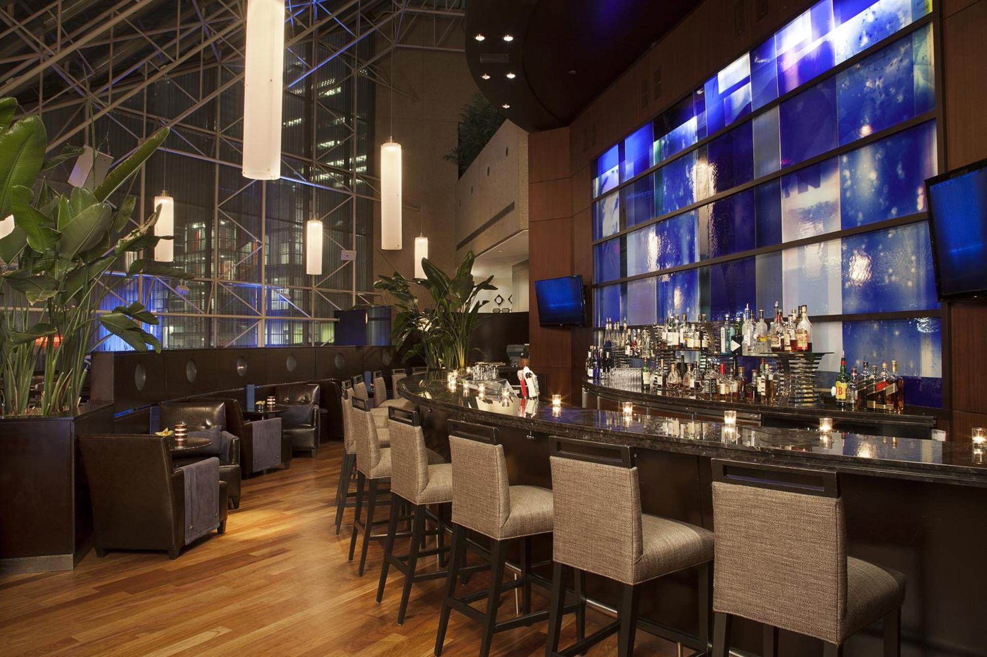 Hotel Intercontinental Centre By Ihg 4*
