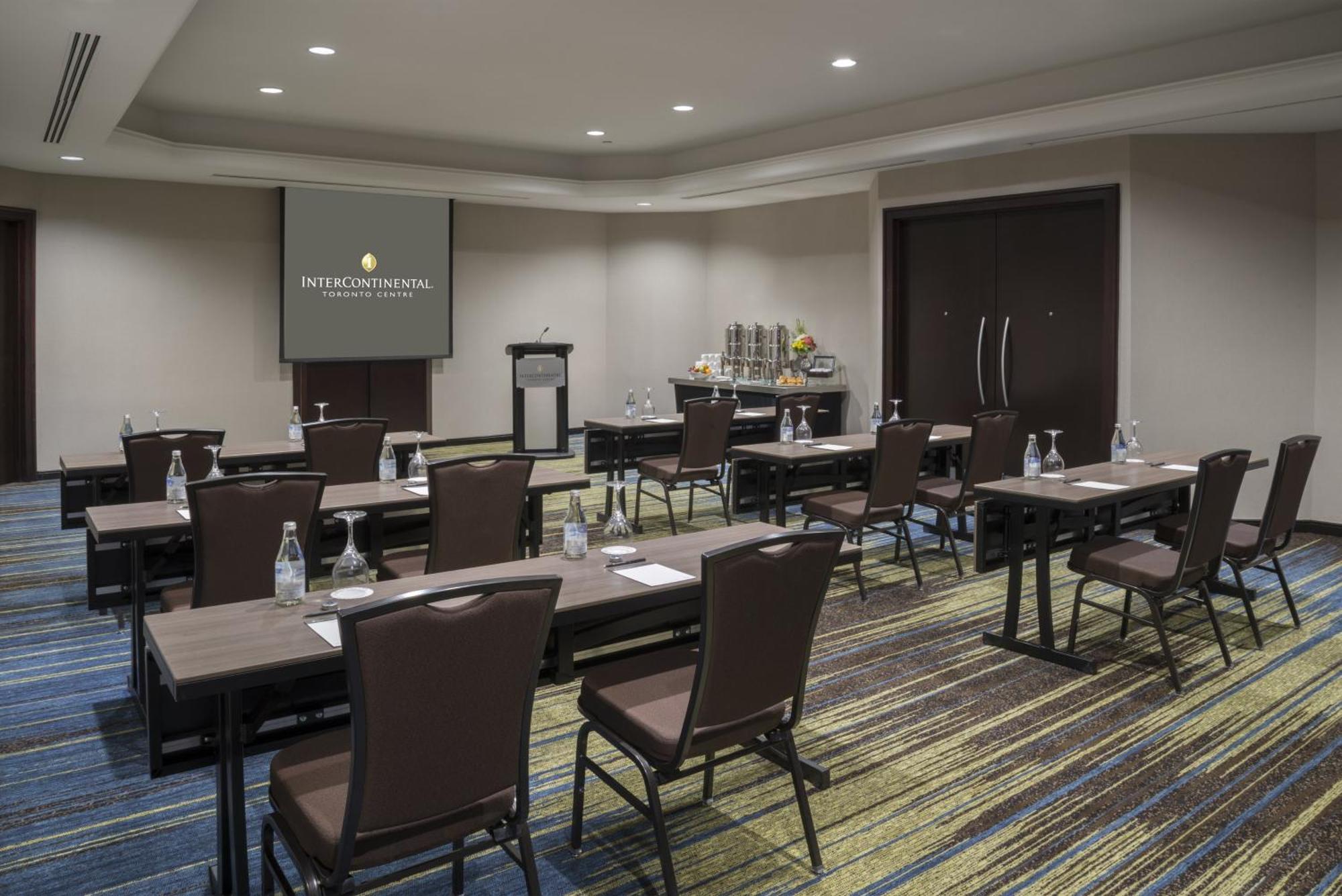 Intercontinental Centre By Ihg 4* Toronto