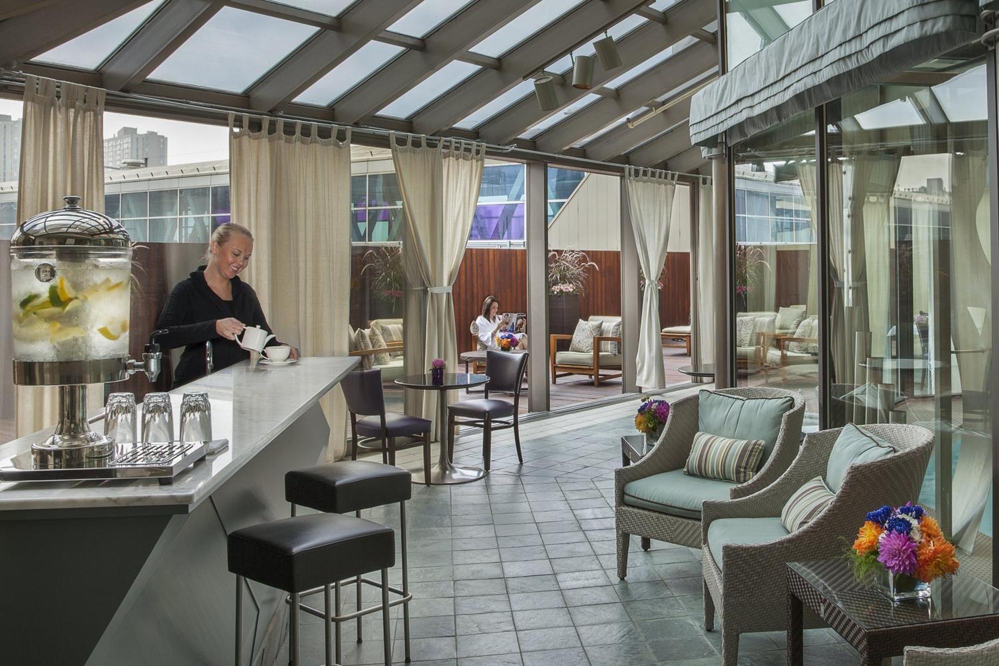 Hotel Intercontinental Centre By Ihg 4*