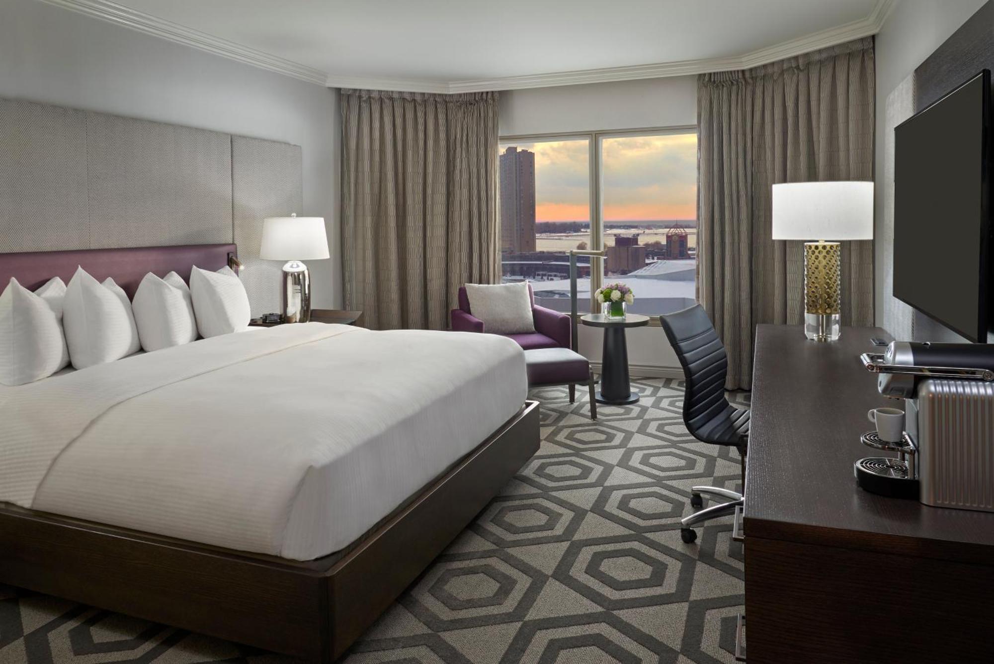 Intercontinental Centre By Ihg Toronto