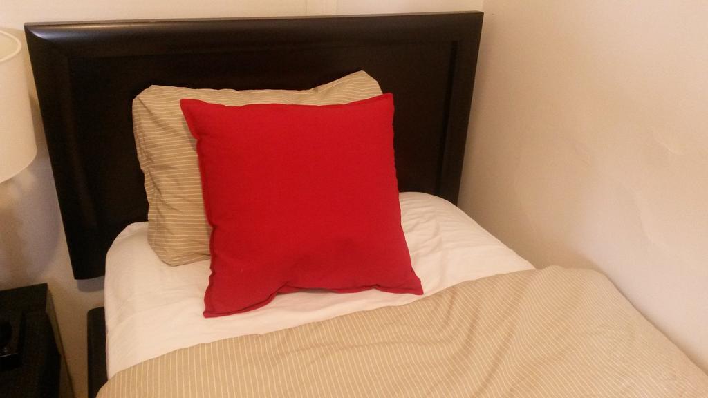 Little Italy Guest house Toronto