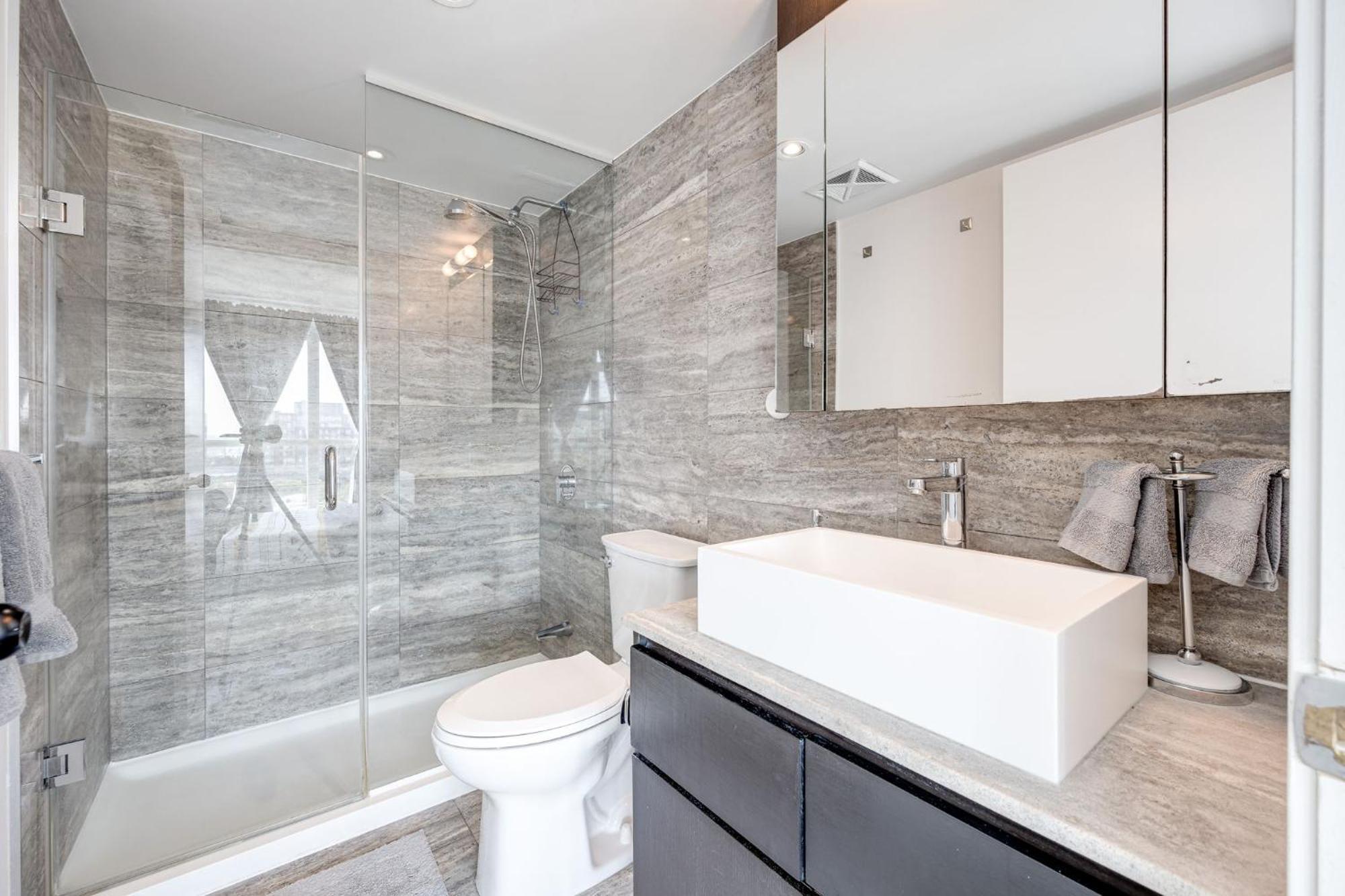 3bdrm View In