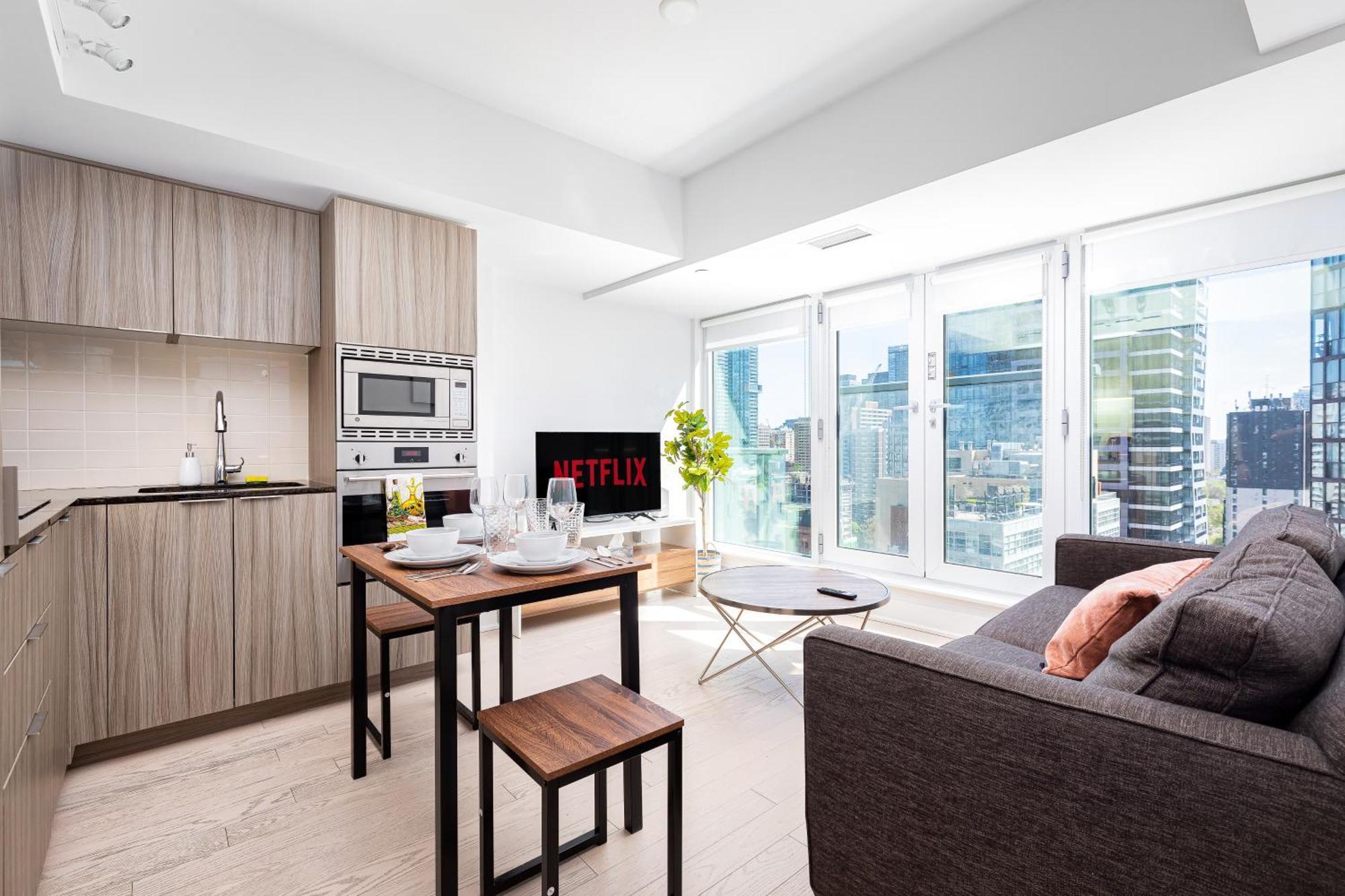 1bd & Sofa Bed Next To Uoft!