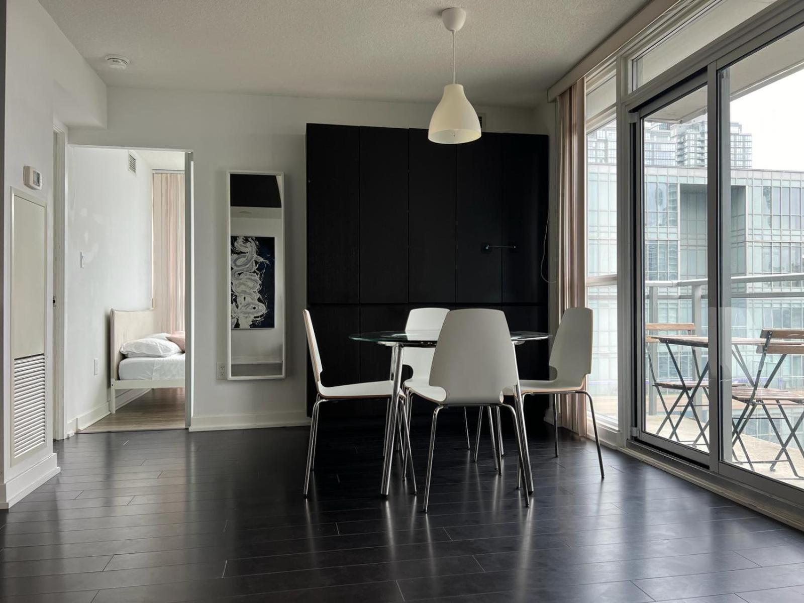 Apartment Prime Location - In Downtown