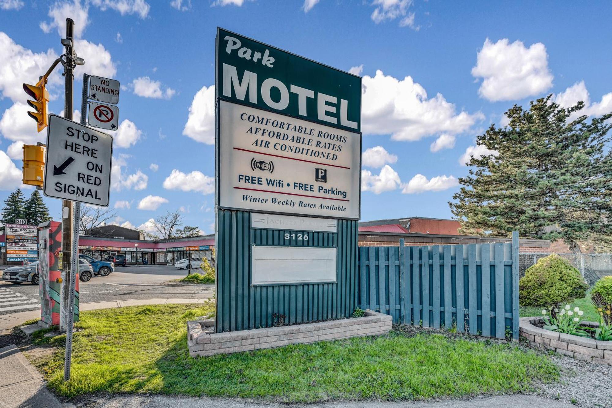 Motel Park Toronto