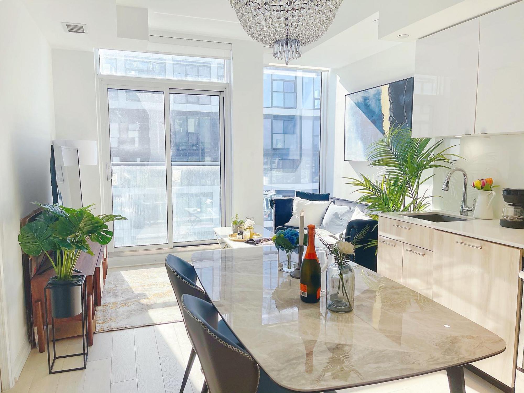 Infivilla Boutique Penthouse-live In The Sky With Amazing Lakeview! Downtown Toronto!b Apartment