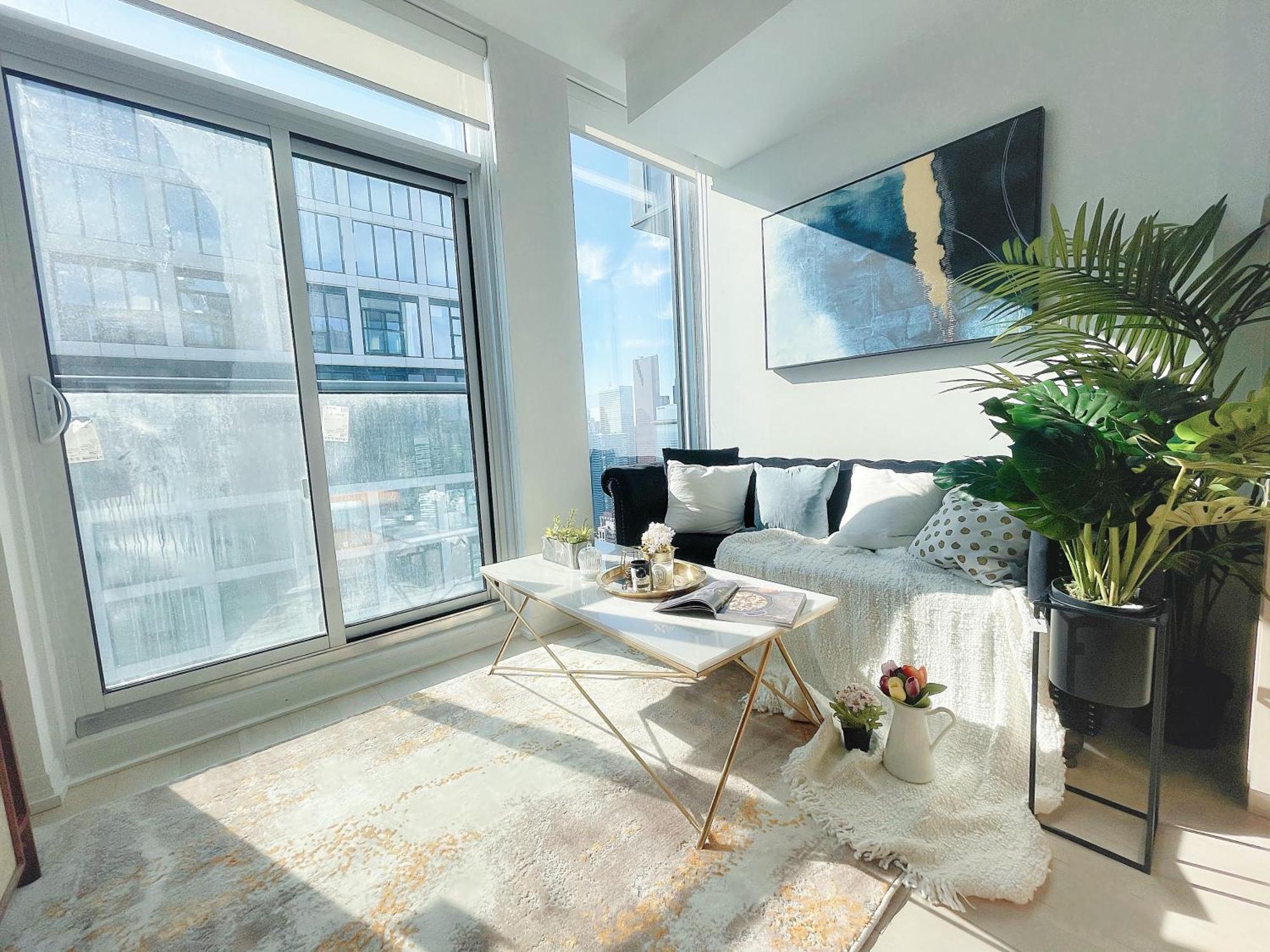 Apartment Infivilla Boutique Penthouse-live In The Sky With Amazing Lakeview! Downtown Toronto!b Toronto