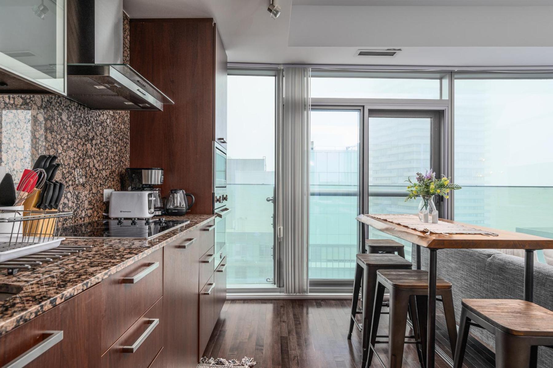 Apartment Downtown 2 *