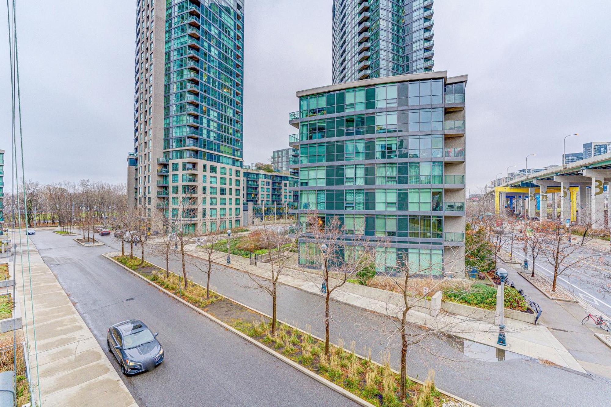 Prime Pad 2 Bedroom With Cn Tower View Apartment *