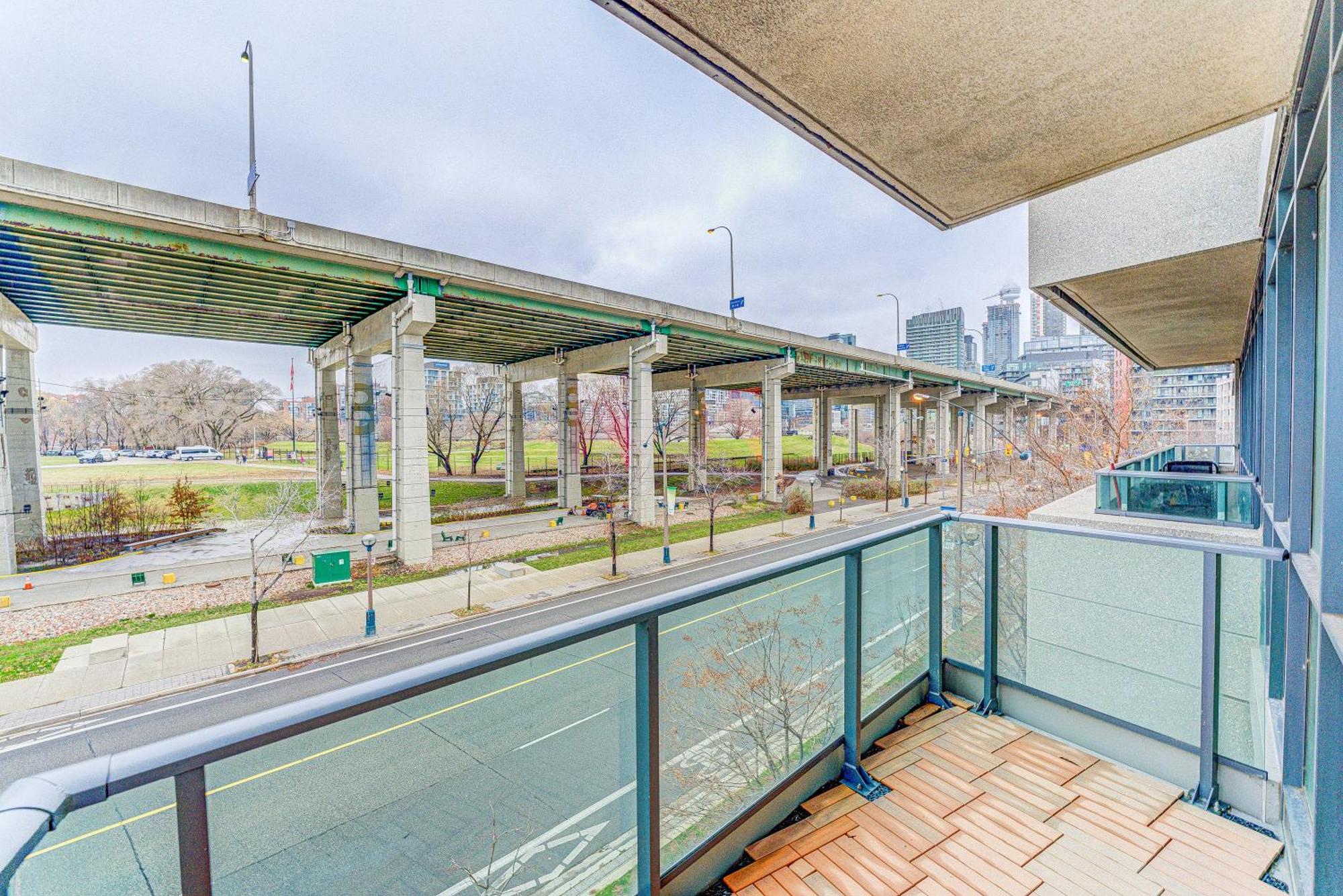 Prime Pad 2 Bedroom With Cn Tower View Apartment *