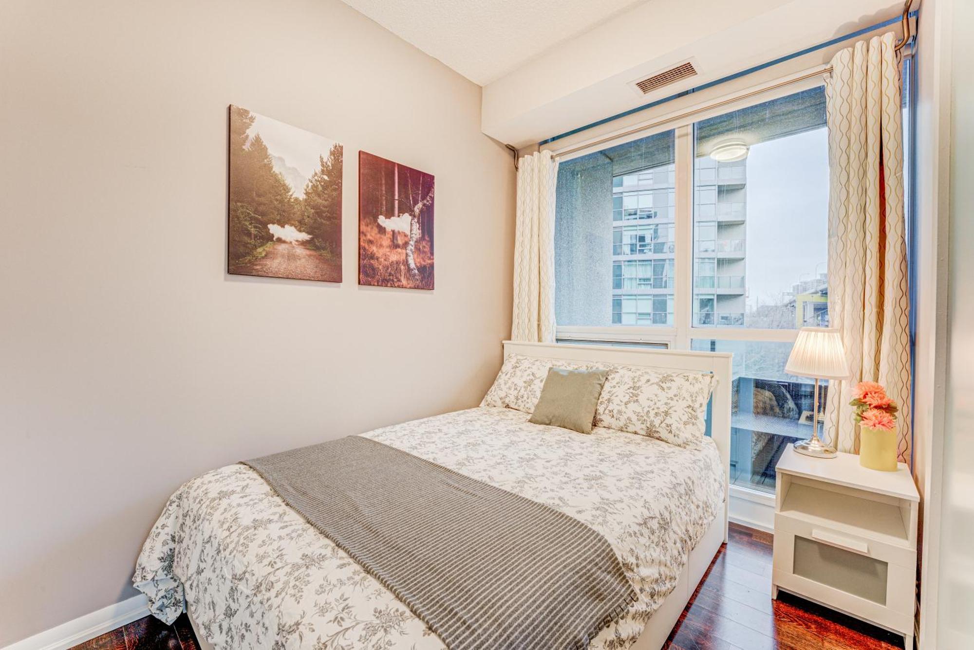 Prime Pad 2 Bedroom With Cn Tower View Apartment