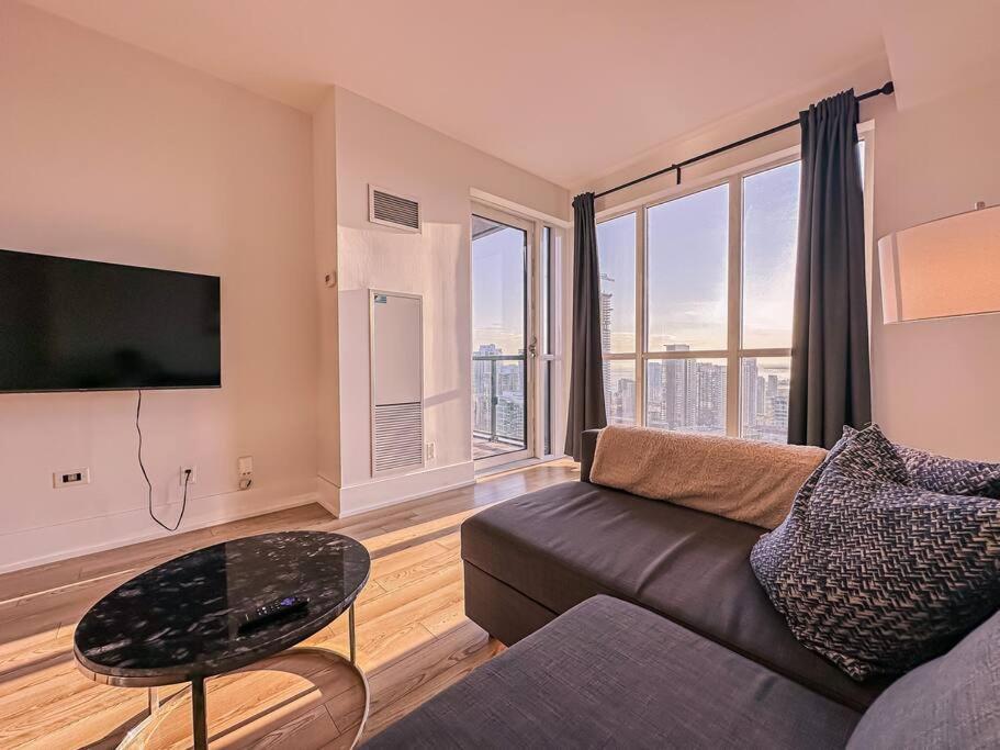 Elegant - Views, View, Free Parking * Toronto