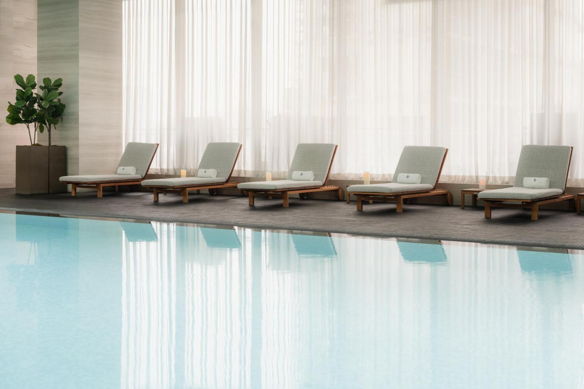 Four Seasons 5* Toronto