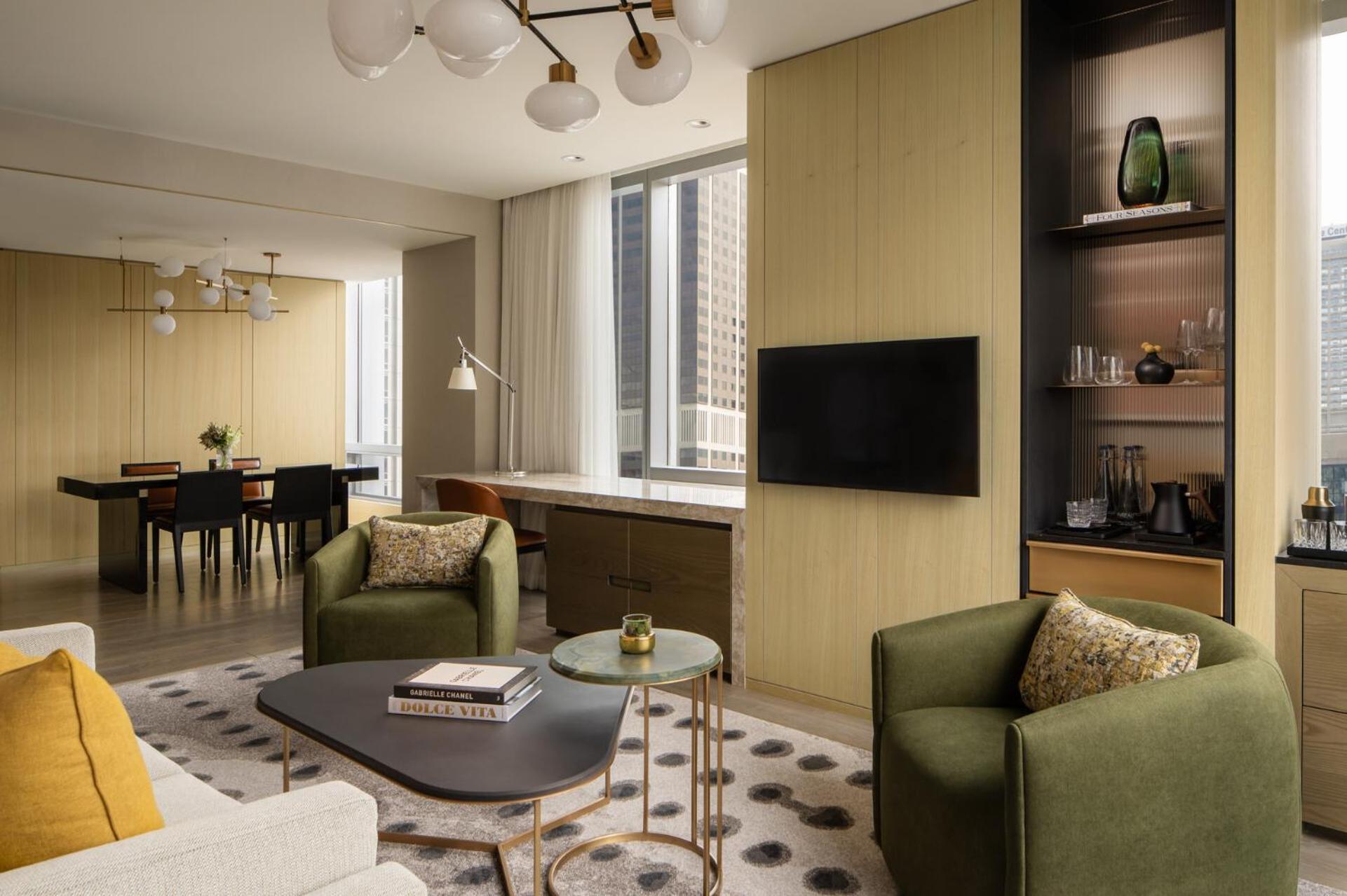 Four Seasons Hotel