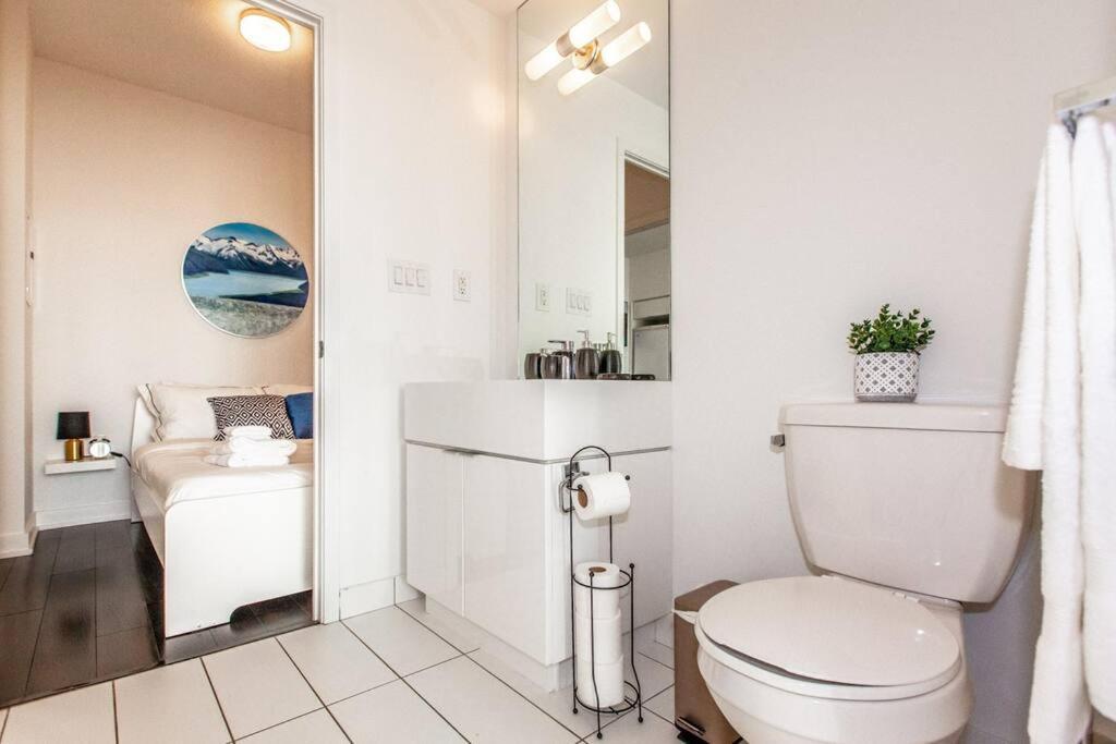 Sunset Bliss: Elegant 2br With Scenic Views! Apartment *