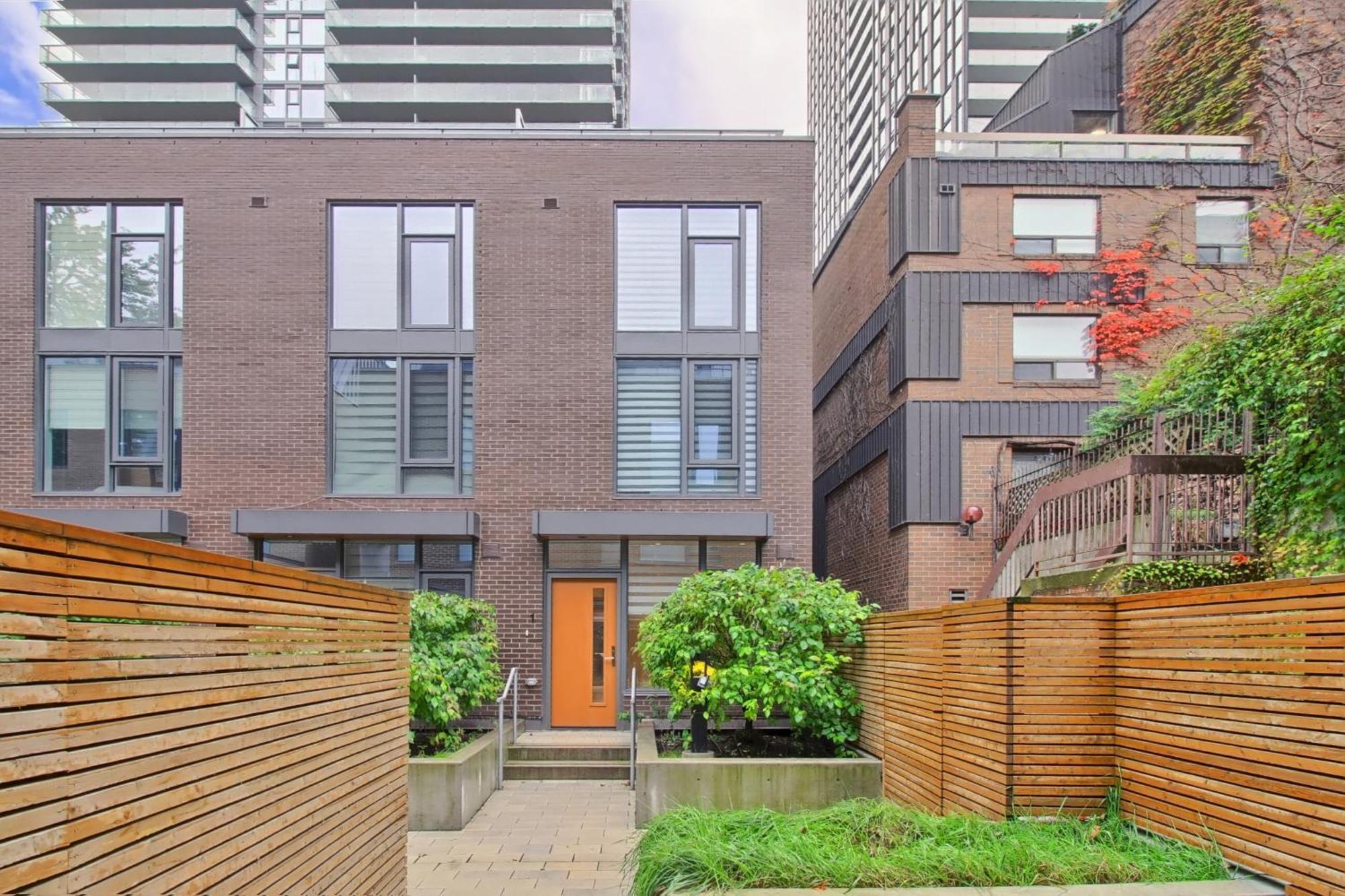 Luxury Townhouse In Downtown - Th1