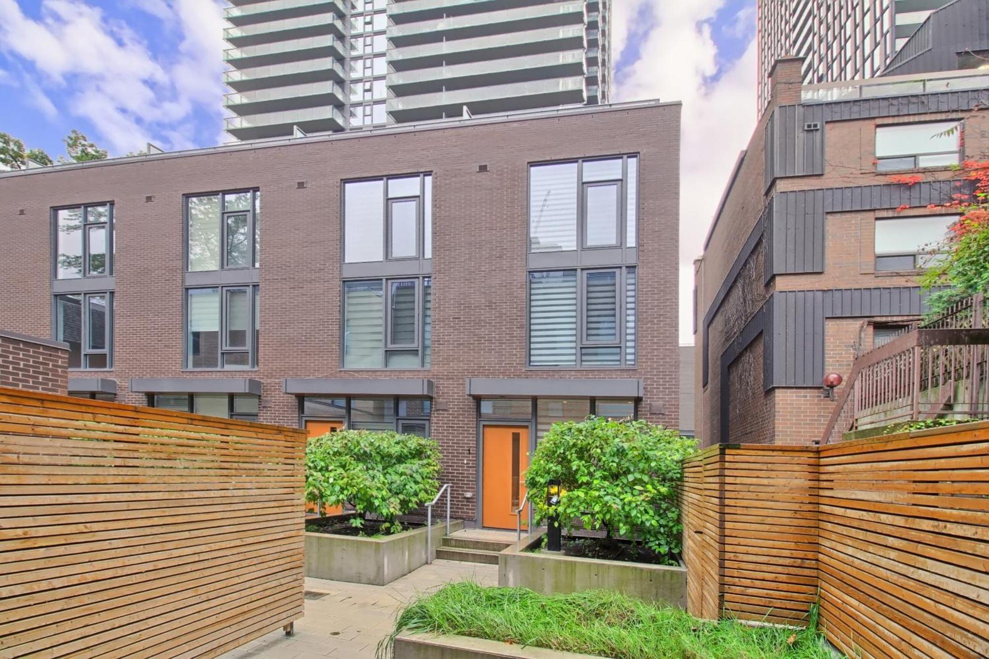 Luxury Townhouse In Downtown - Th1 Holiday home