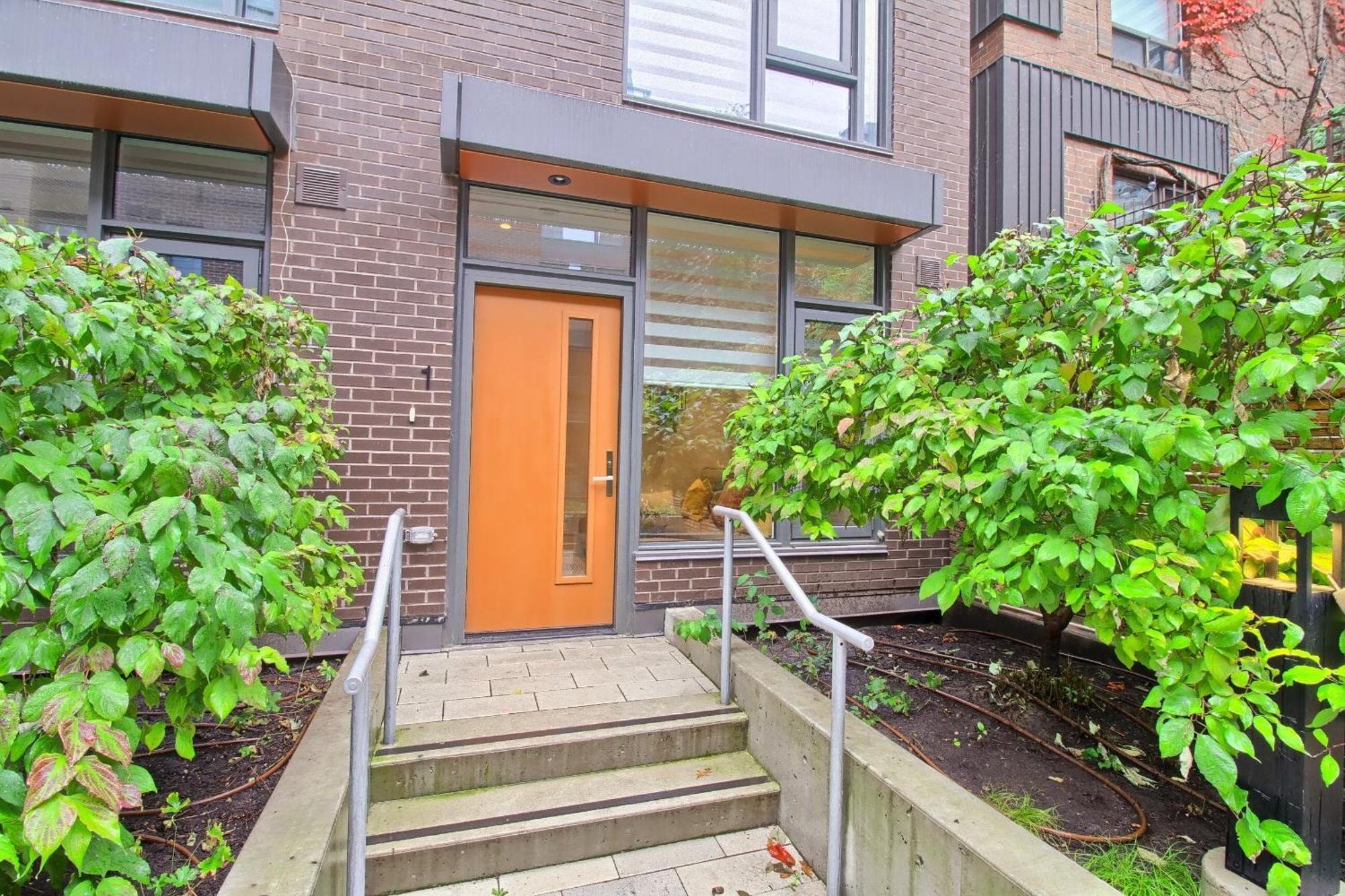 Luxury Townhouse In Downtown - Th1