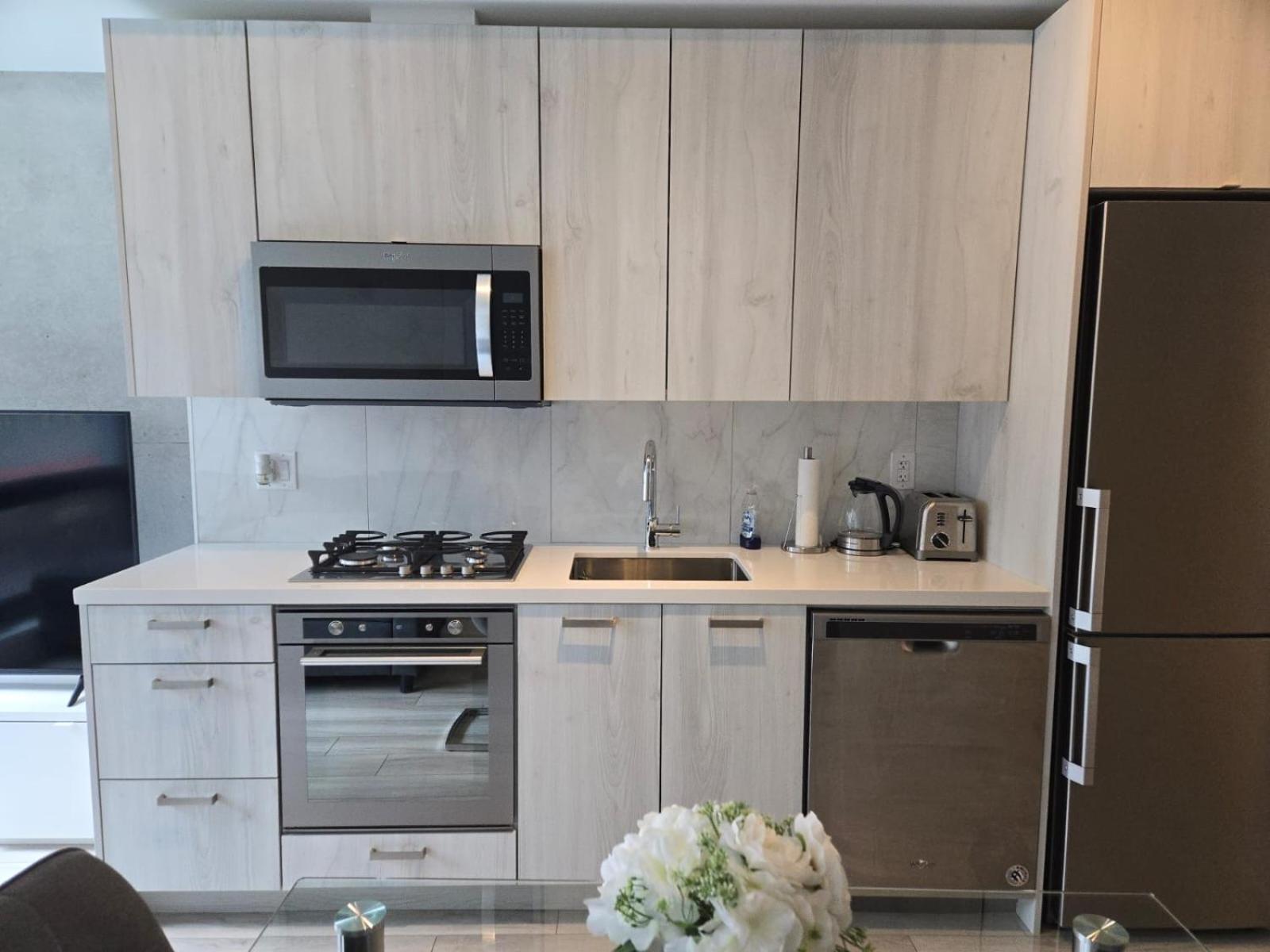 Stunning Open Layout Superb Location Apartment