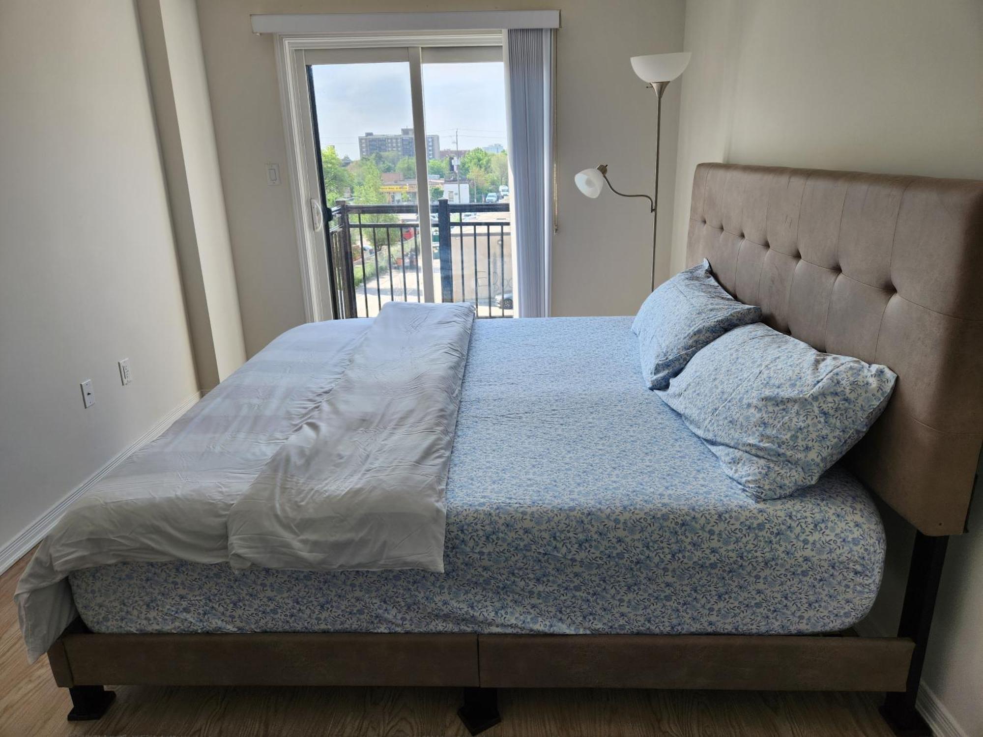 Modern Minimalist 2bedroom * Toronto