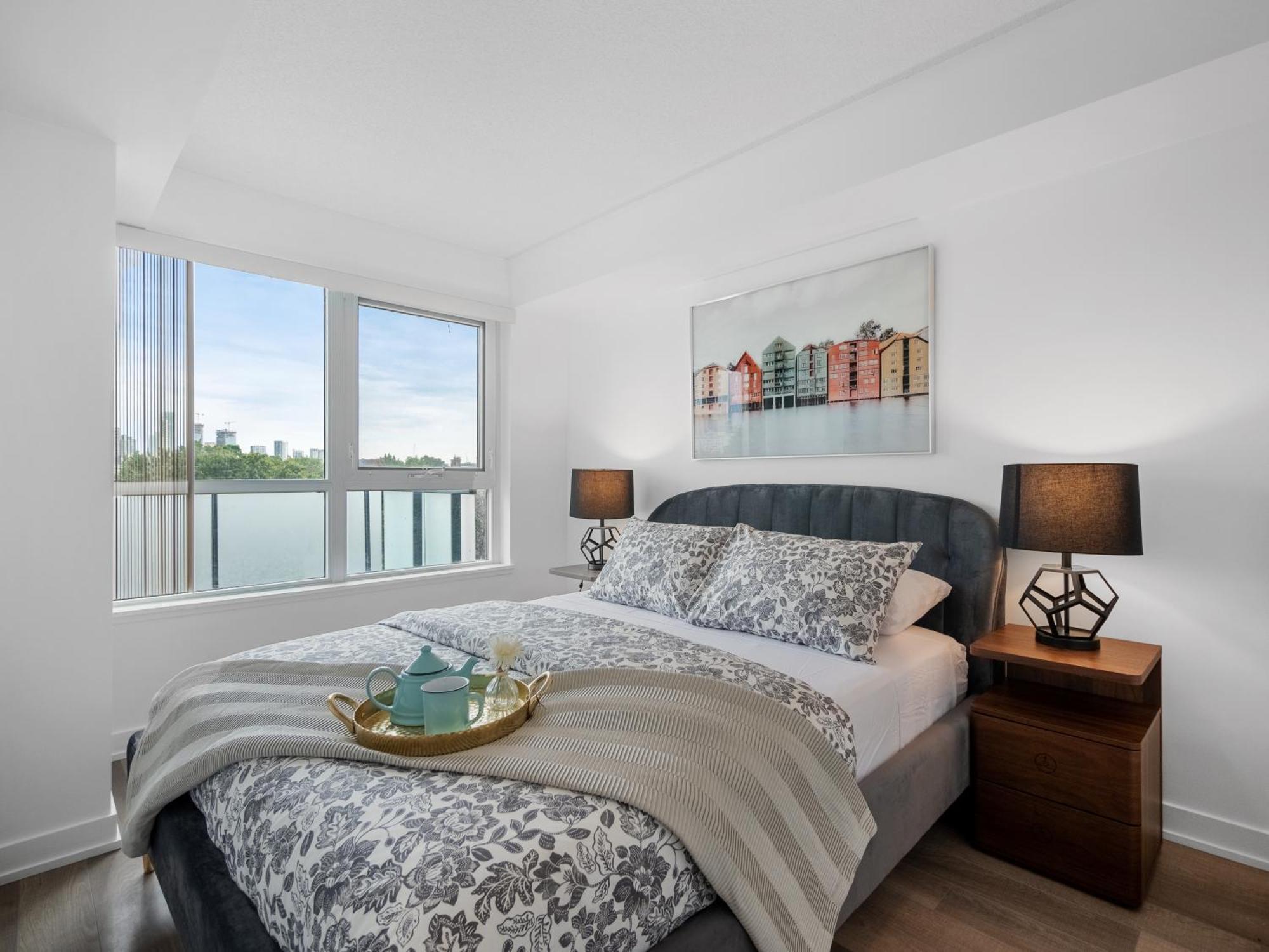 Apartment Sleek 1br & Office - Cn Tower, Skyline View