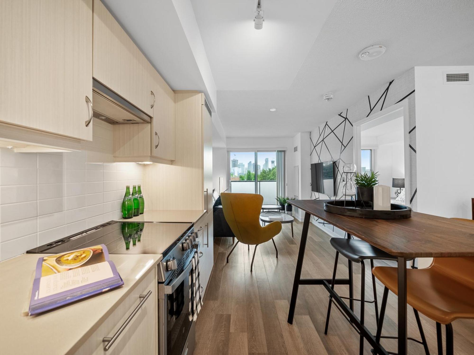 Sleek 1br & Office - Cn Tower, Skyline View Apartment Toronto