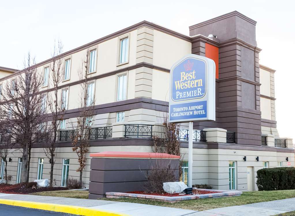 Western Premier Airport Carlingview Hotel 3*