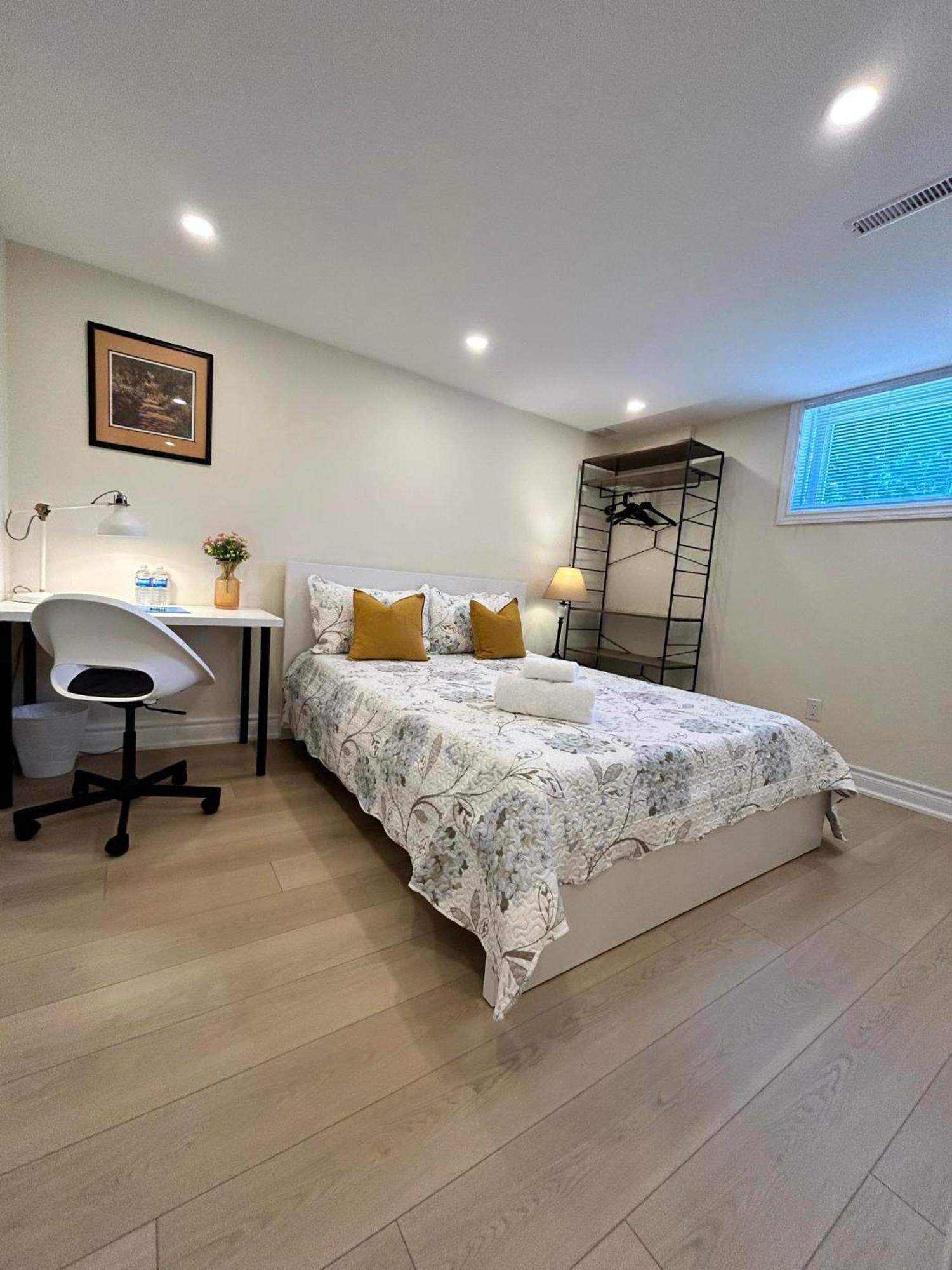 Brand New Lower With Exclusive Bathroom Homestay