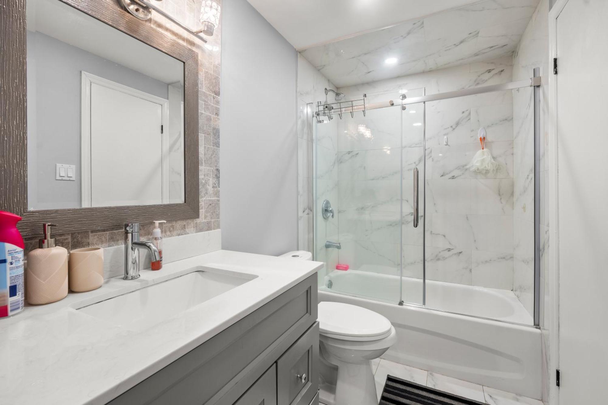 Rooming House In Scarborough By Globalstay Guest house