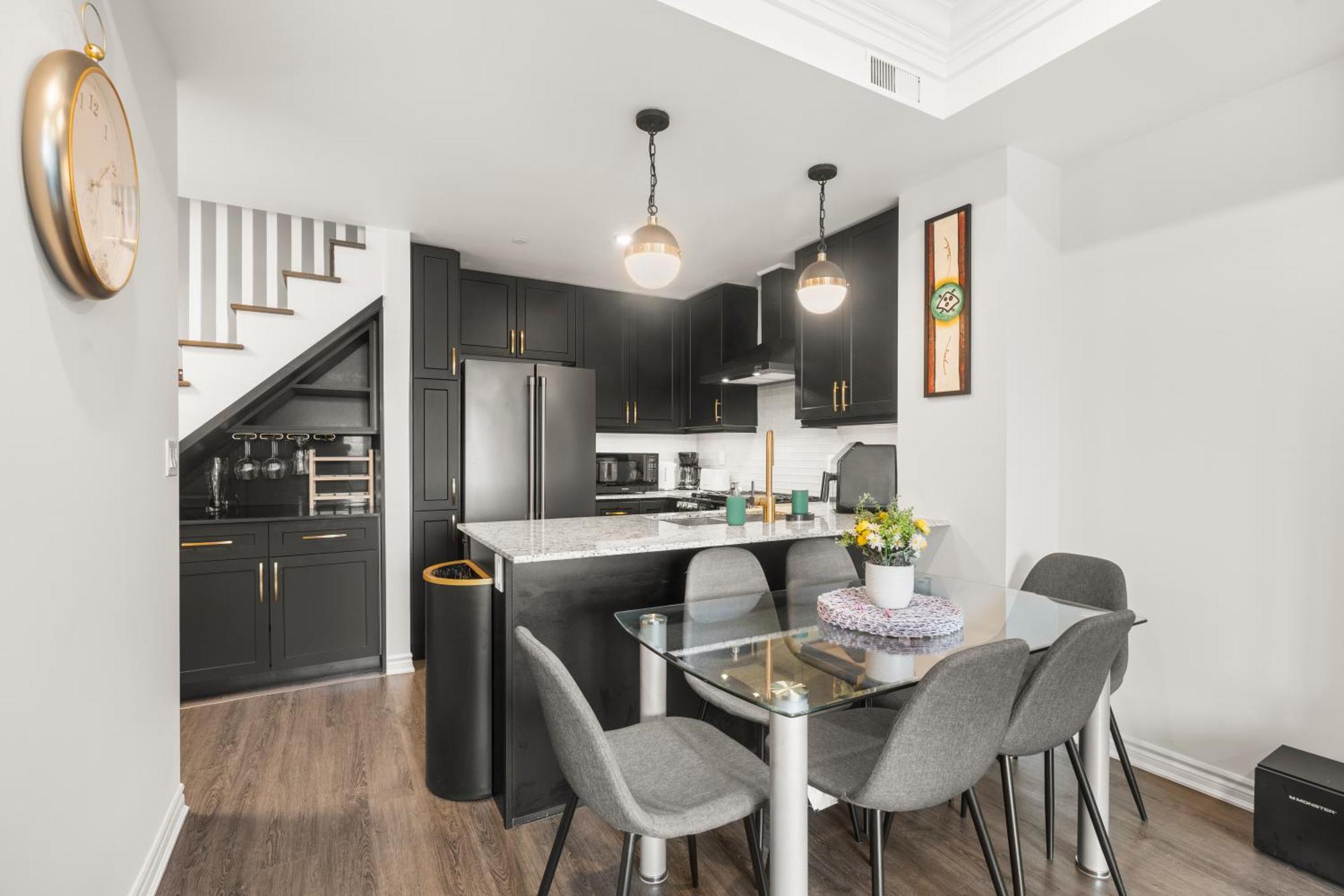 Apartment Globalstay Luxury Townhouse Minutes Away From Waterfront