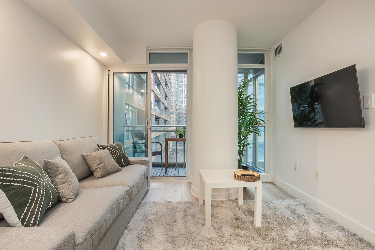 Cozy 2br Close To Cn Tower