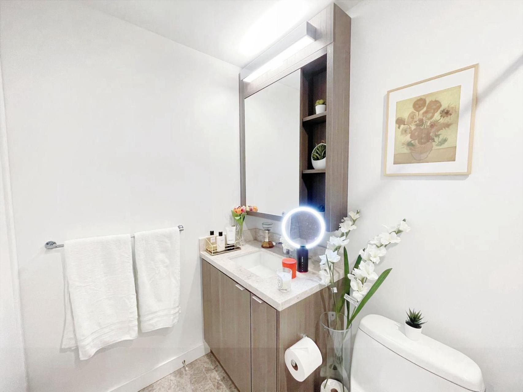 Apartment Infivilla King In Downtown Near Cn Tower Rogers Centre B *