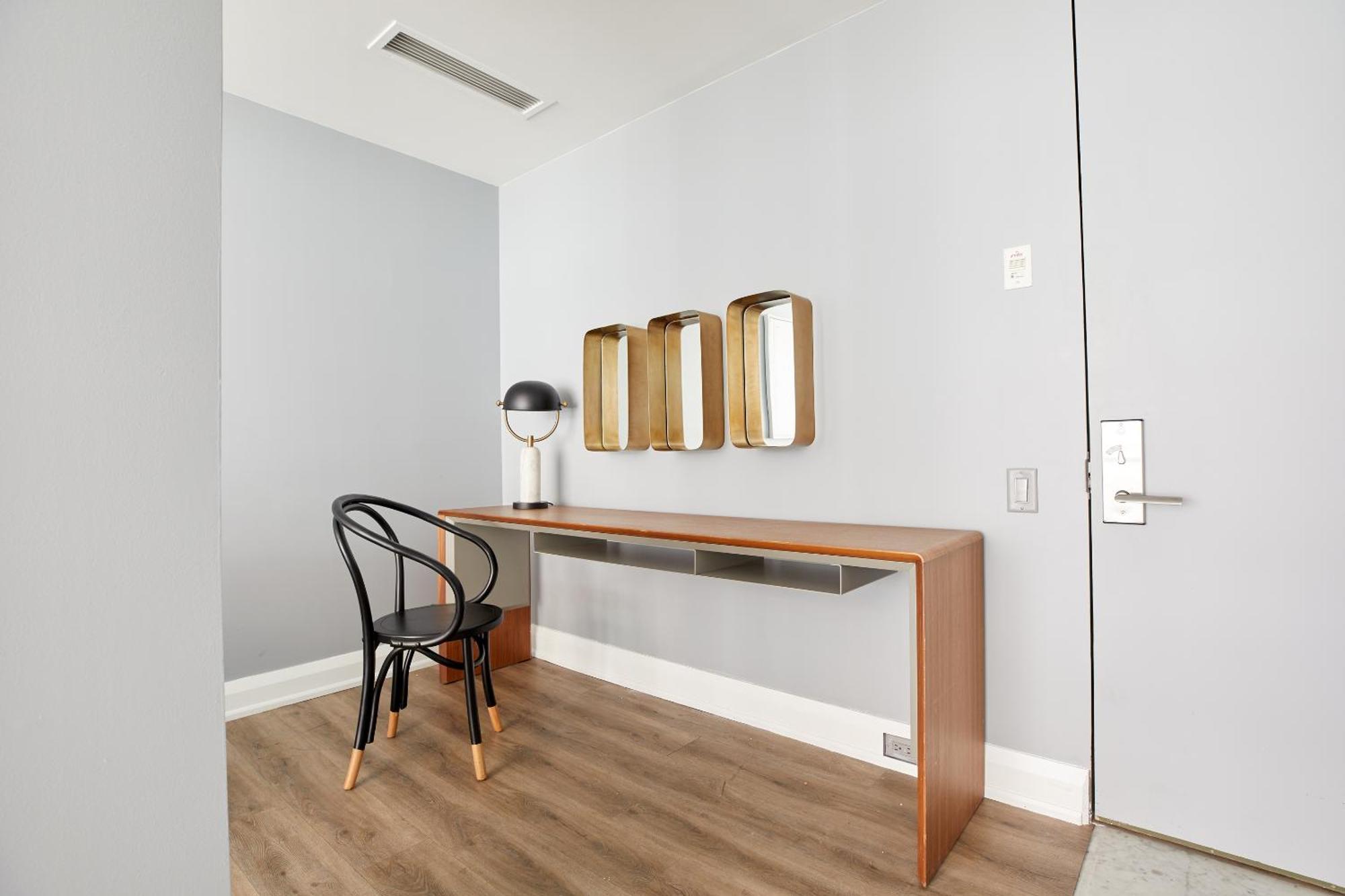 Sonder The Slate 4* Toronto