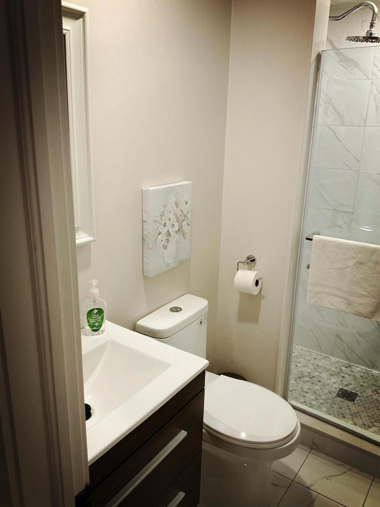 Lawrence Garden Guest house