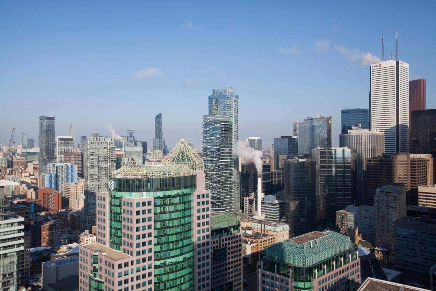 Apartment 3br Skyline - By Cn Tower & Mtcc & Free Parking *