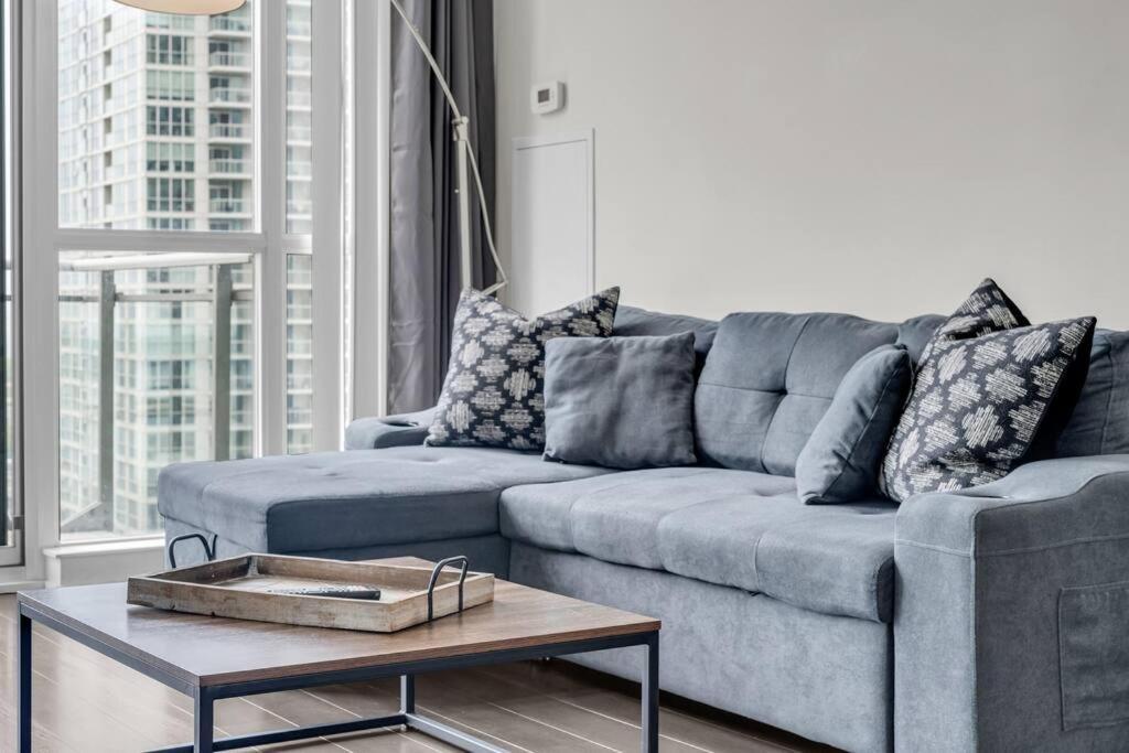 Apartment Stylish - Free Parking & Lake View