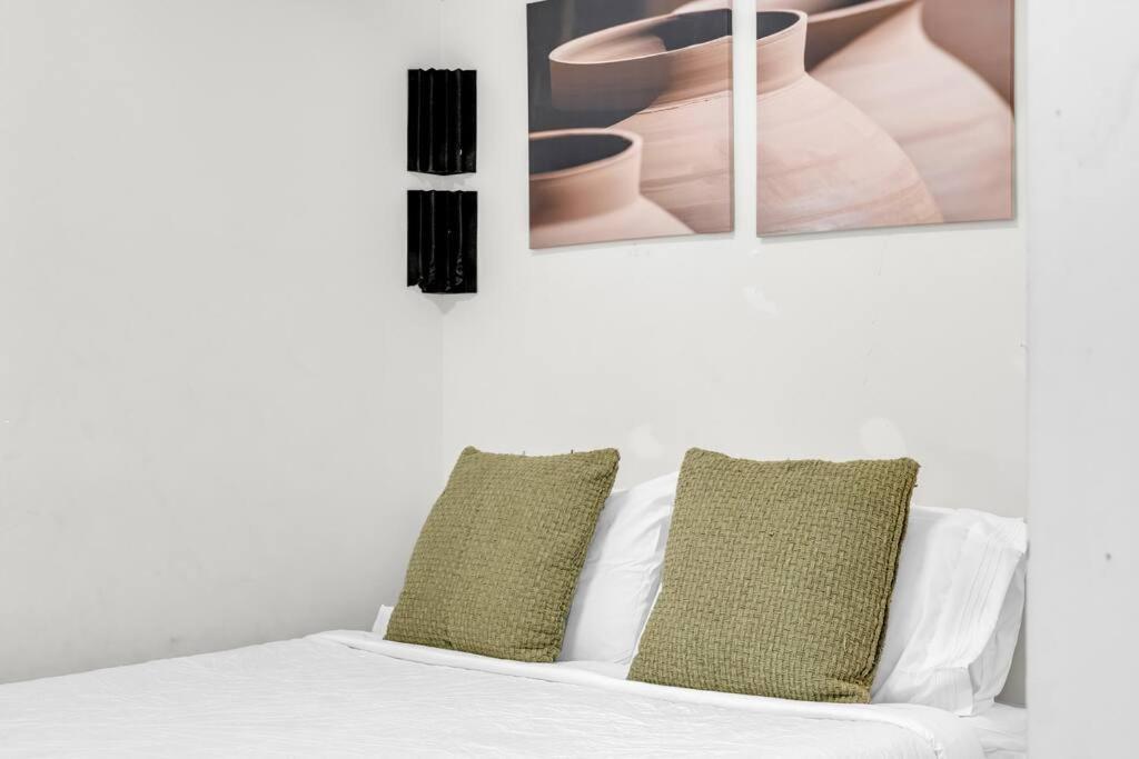 Stylish - Free Parking & Lake View *