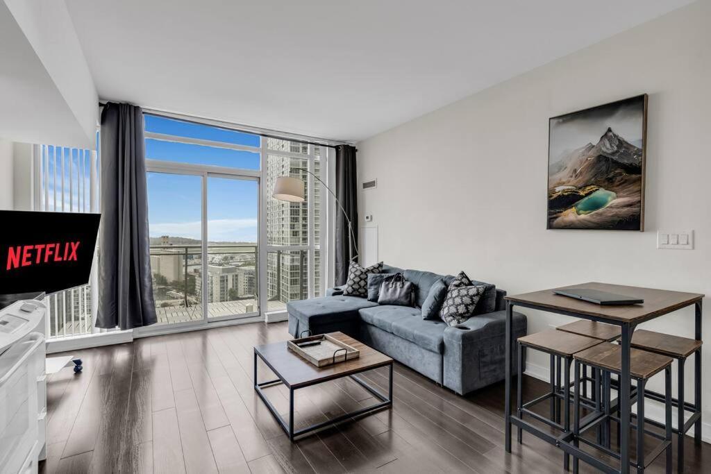 Stylish - Free Parking & Lake View *